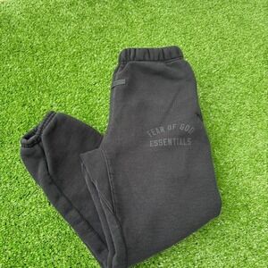 Vintage essentials fear of god heavyweight sweatpants Kids Size 8 or women's xs